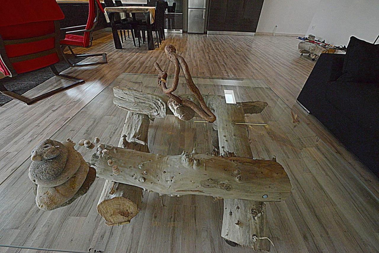 Wood Metal Glass Контокали Экстерьер фото